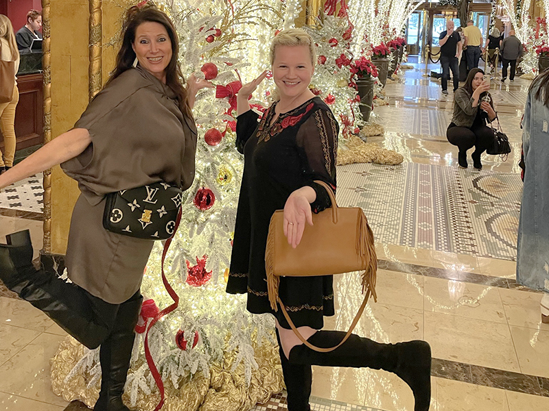 thekellywgroup's tweet photo. There's always a reason to celebrate the wonderful members of our team at The Kelly Waltemath Group - enjoying a Christmas lunch with Michelle Grubbs and Michelle Desselle! Happy Holidays to All!  @westbankliving   https://t.co/l3K9D6cA9C https://t.co/WL817XoWaD