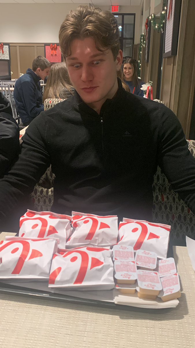 <a href="/AlexanderCoss12/">Alexander Cossignani</a> 2023 DL Alex Cossignani post workout snack