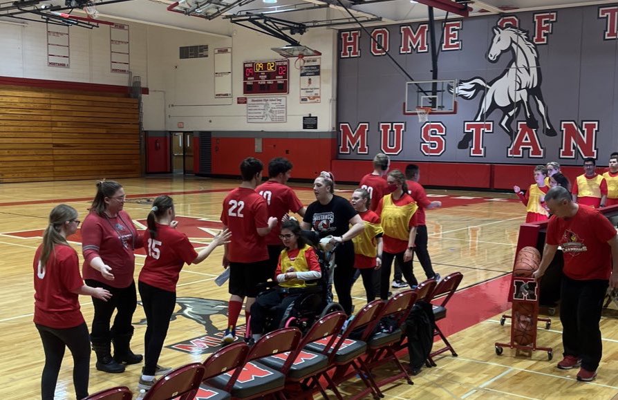 Big Game and Win for the Bulldogs Tonight! Amazing skills and even better sportsmanship on display!!! So glad we got to see the Dogs in Action.
