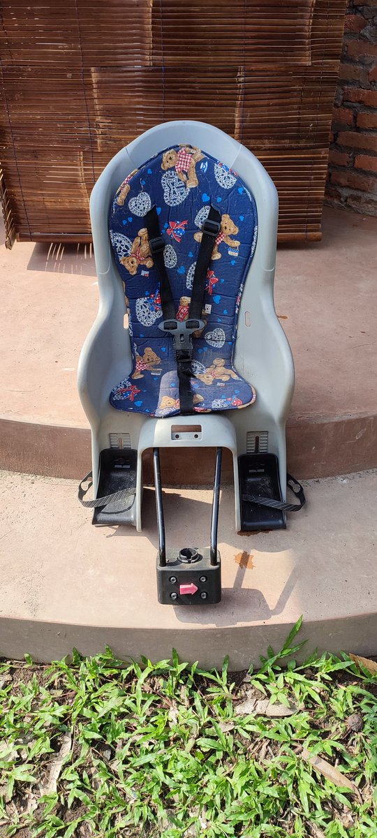 3 barang ini mau saya hibahkan. Monggo yang punya anak dan benar2 membutuhkan silahkan ambil kerumah. Syaratnya setelah tidak membutuhkan mohon salurkan lagi ke yang lebih membutuhkan. Semoga berkah