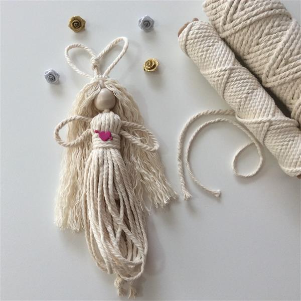 MacrameCraftSA's tweet image. Meet angel Evangeline &quot;the bearer of good news&quot; (Gk). She is super cute with all-natural cord and a lovely heart shape on her sash.
These are available on my website in the &quot;Seasonal Sensations&quot; collection.
#christmasdecorations #angel #macramelove #localbusiness #smallbusiness