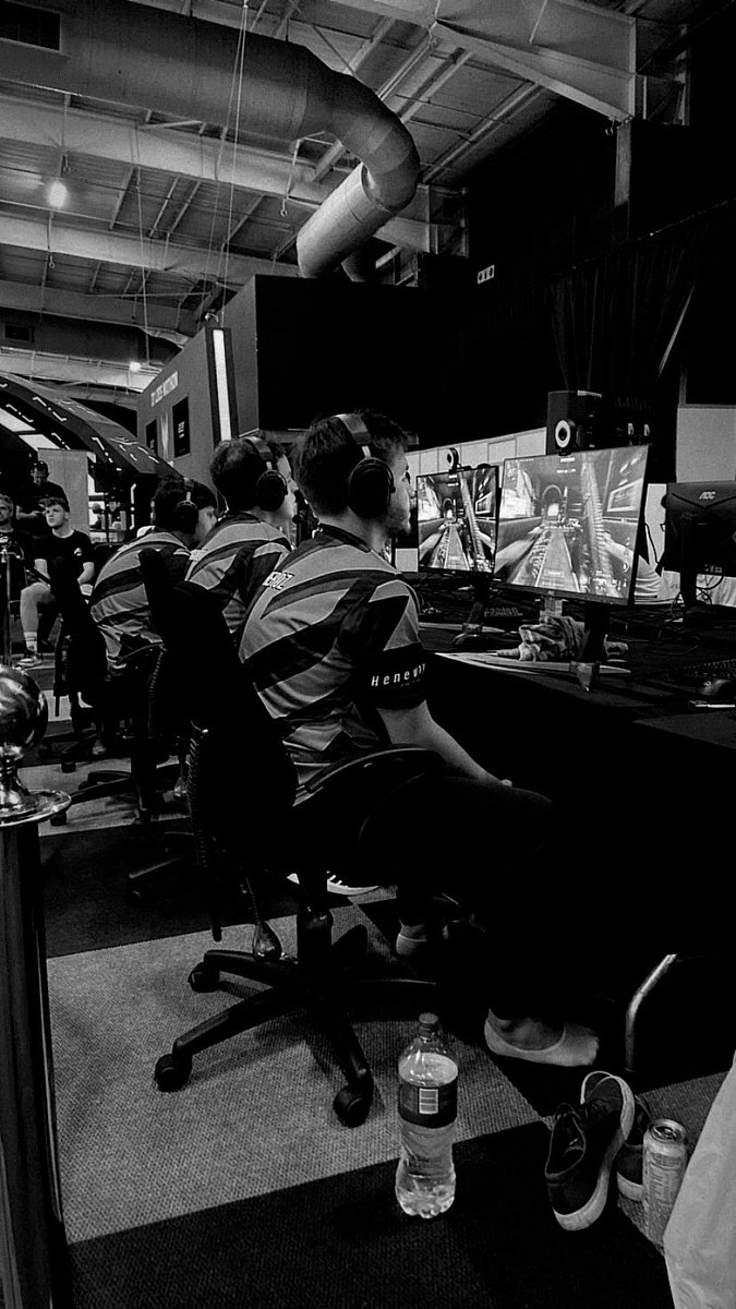 MissCatastrophic tweet media