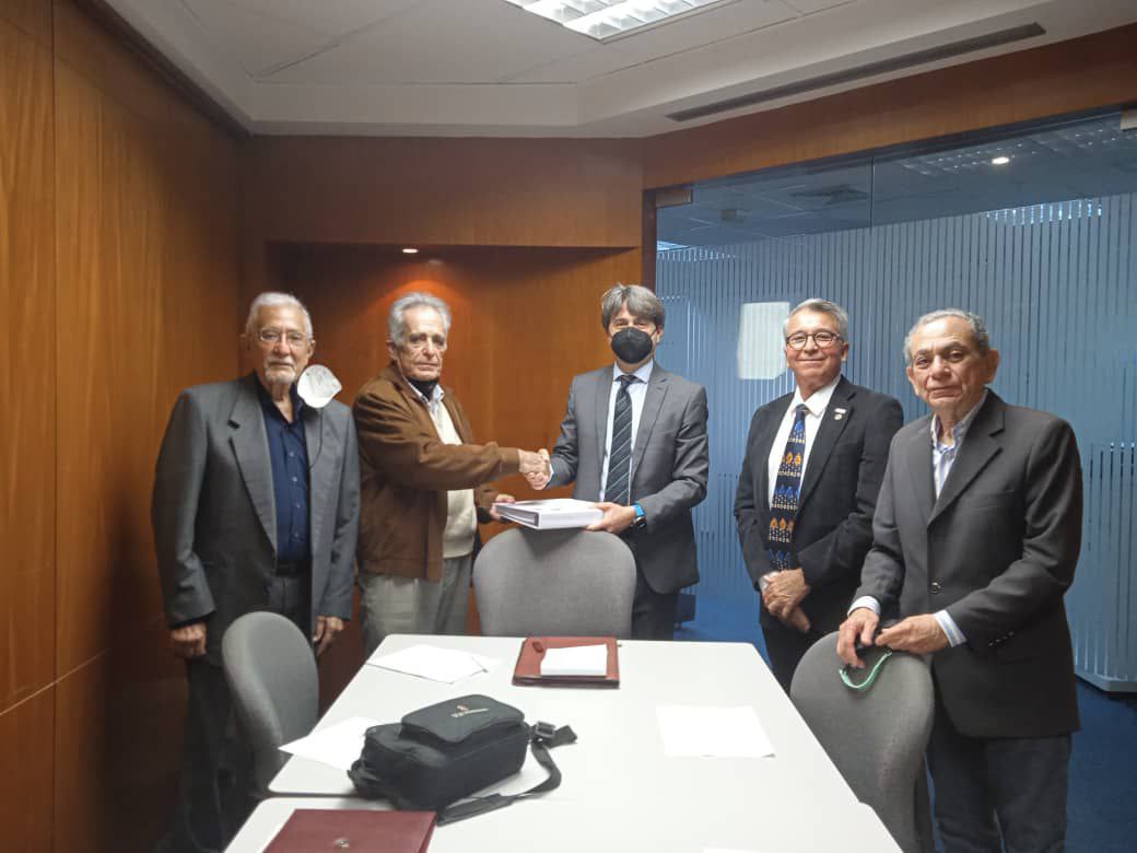 Solicitud al Coordinador Residente de la ONU en #Venezuela para proteger los derechos humanos de los jubilados de <a href="/PDVSA/">PDVSA</a> 

<a href="/Rampolla_UN/">Gianluca Rampolla 🇺🇳</a> <a href="/volker_turk/">Volker Türk</a> <a href="/OACNUDH/">OACNUDH</a> <a href="/_Provea/">PROVEA</a> <a href="/Defensoria_Vzla/">Defensor del Pueblo</a> <a href="/onuvenezuela/">ONU Venezuela</a> <a href="/UNHumanRights/">UN Human Rights</a> <a href="/ONU_derechos/">ONU Derechos Humanos - América del Sur</a> <a href="/secgen/">Unofficial Sec-Gen</a> @AChavezPdvsa <a href="/UN/">United Nations</a> 
#14Dic #DDHH #PDVSA #FDP
