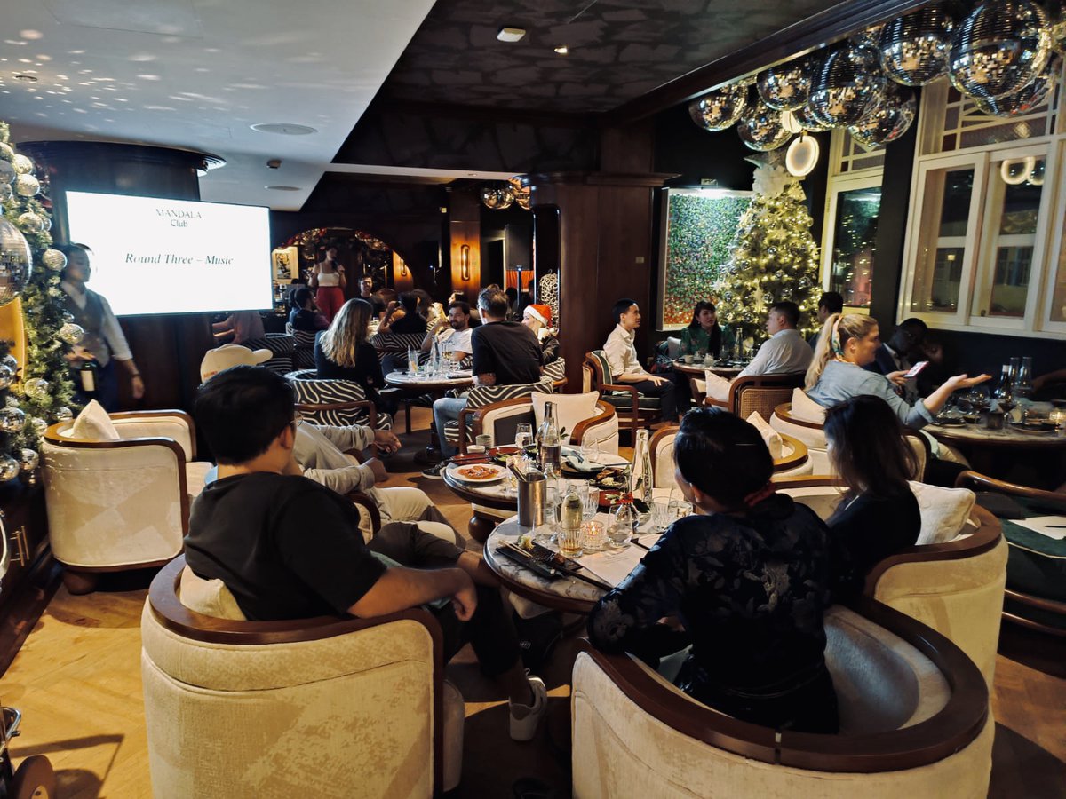 Are you good at Christmas trivia? Our members faced off against each other in Santa's Quiz Night yesterday where they are put to the test with a festive-themed quiz. Let the games begin!