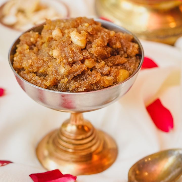 MittiCafe's tweet photo. Moong dal halwa,

Made with all our natural ingredients,
-Organic yellow moong lentils
-Desi ghee
-Khandsari sugar 

#Mitti #MittiCafe #Organic #Fresh #Desi #IndianFood #OrganicFood https://t.co/dOeXQHNsZd