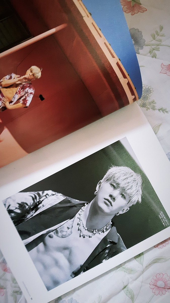 dalkongbean's tweet photo. jinjin men's health and vogue arrived safely today! thank you so much @lemongiraffe_ph for smooth and hassle-free transaction. #LGPHReviews https://t.co/RCpPWjNe2k