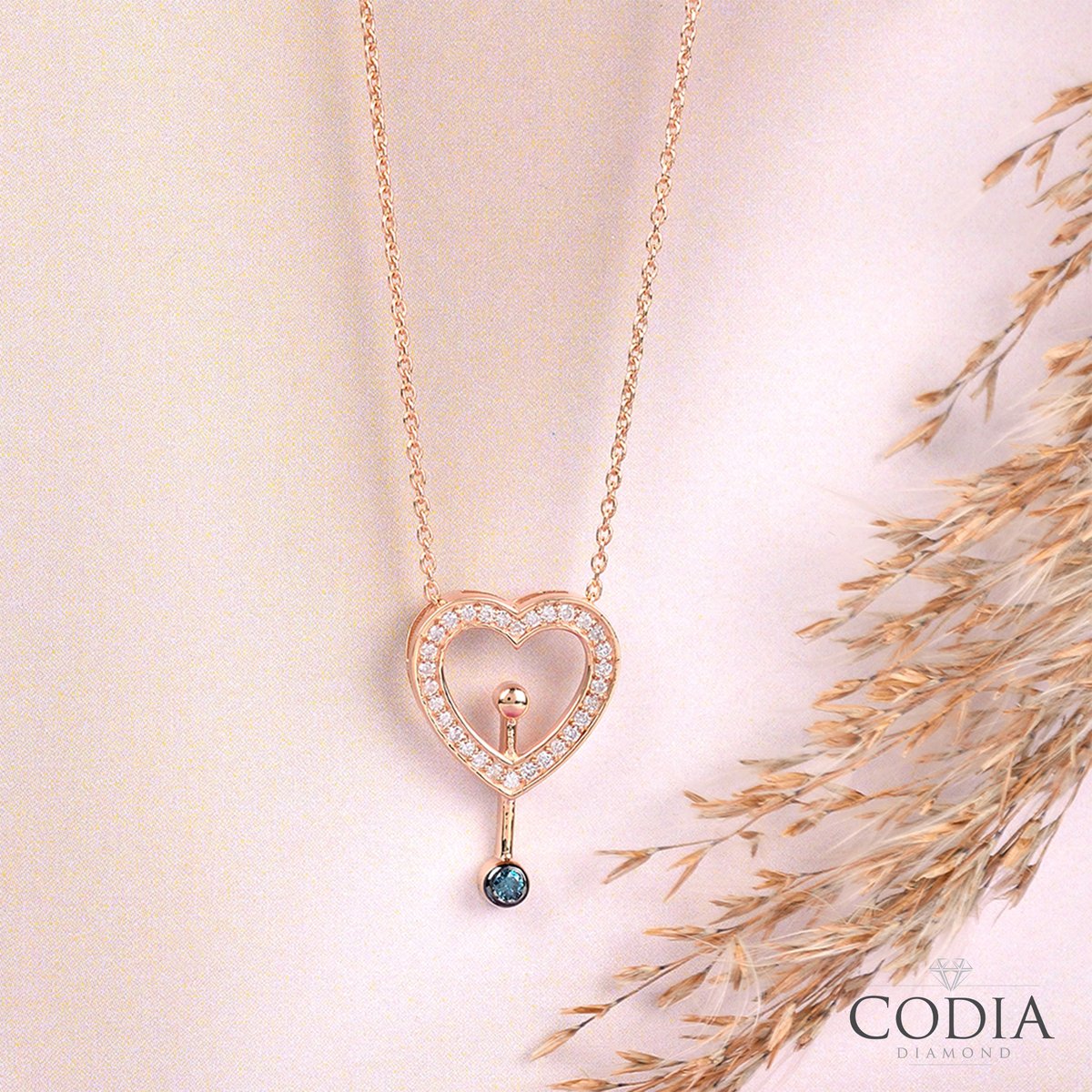 CodiaDiamond's tweet photo. Mavi pırlantalı kalp kolye, yılabaşında sevdiklerin için çok güzel bir hediye.
💎 ÜrünKodu: NC00365
#Codia #CodiaDiamond #Pırlanta #Diamond #RozKolye #PırlantaKolye #AltınKolye https://t.co/0e4CCrTnrV