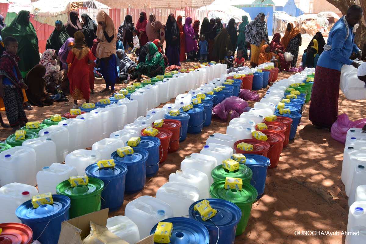 In #Somalia, the collective humanitarian assistance has helped people affected by the drought & prevented famine, for now. Together we can make sure that this becomes a sustained reality for people across #HOA. @gredosom @MARDOORGANIZAT1 @JoyceMsuya @EPeterschmitt @reado_org