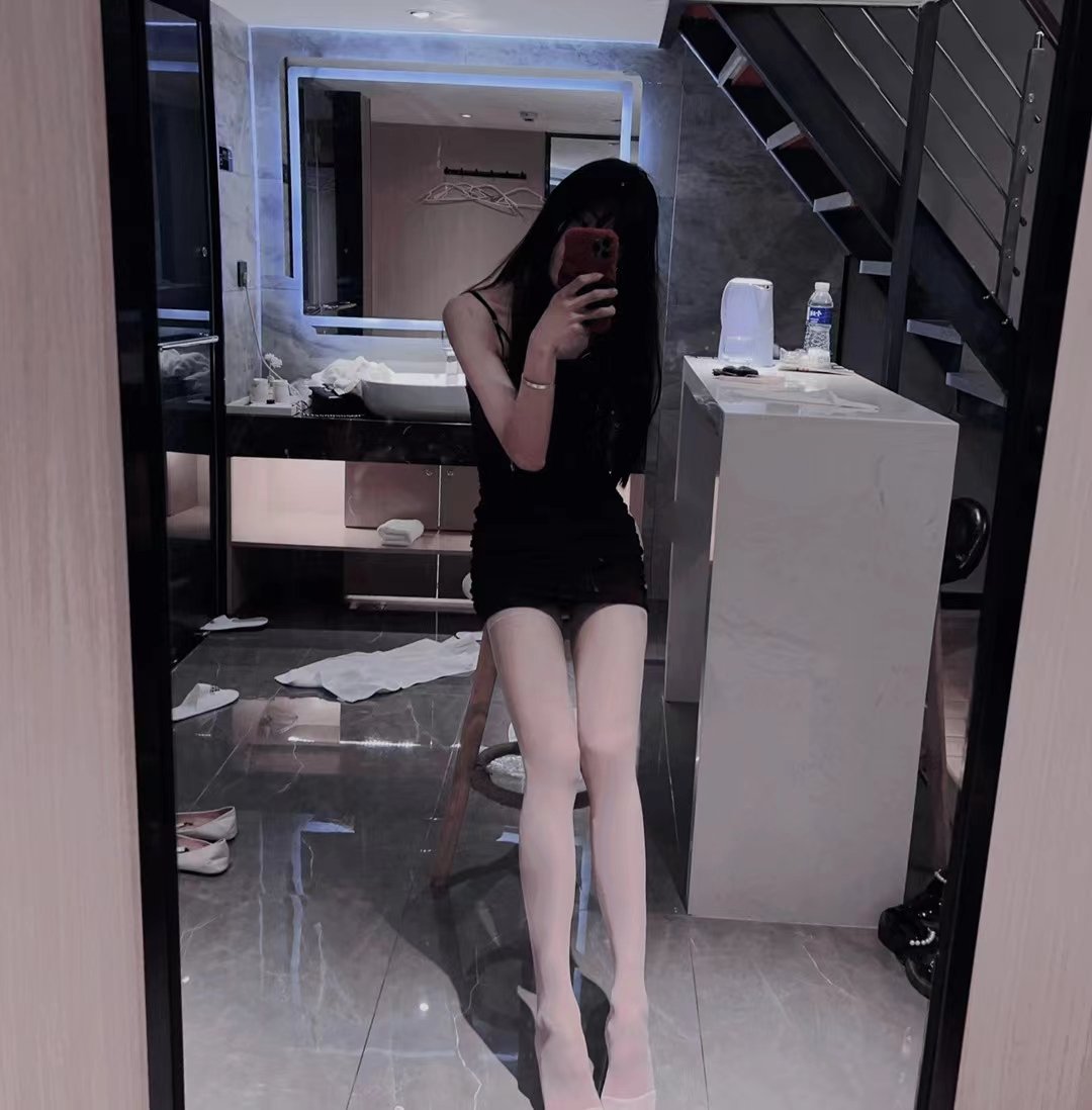 aimeier4's tweet photo. #汕头女s   #丝袜诱惑  #现实调教 #丝袜龟头责 https://t.co/OLWzg2MiXO