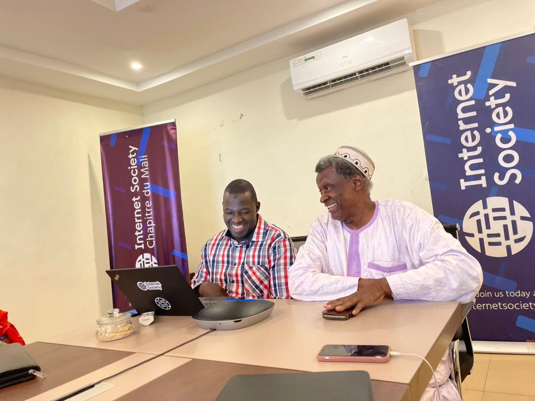 isocml's tweet photo. Jour-1
Symposium #TIC/AFRICA 2022 Hub de Bamako avec la participation des experts maliens aux différentes sessions comme @hamedsalif @mamadouDialloIam
@jane_coffin @VictorNdonnang #capda @kbakary @GagnyTraoree @alfa_galo @isocbenin @ISOC_Africa @ISOC_Foundation @MalickMAIGA4 https://t.co/Kj1SSZalGR