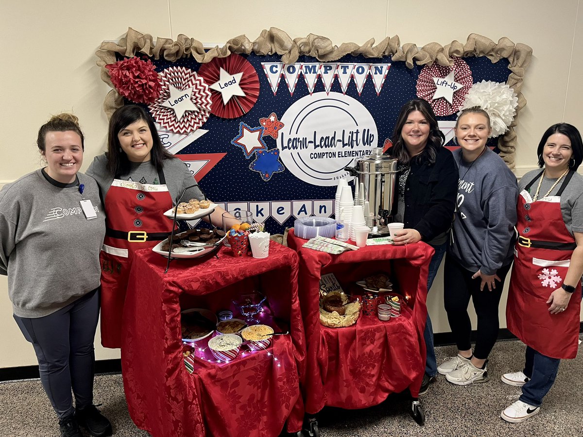 What’s the best way to get ready for the Holidays? Our awesome Admin’s Cheer Cart!📣 Thank you to our fabulous Admin. team! Can’t beat the hot cider &amp; spinach dip🤩 @lairbeth1 <a href="/ACLittle23/">Amber Little</a> <a href="/Comptoncubs/">Compton Elementary</a>