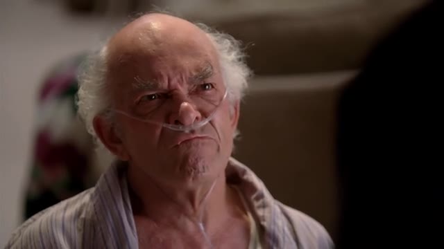 breaking_frames's tweet photo. Breaking Bad - Season 04 Episode 13 - Frame 1059 of 3027 https://t.co/iapUE1cvca