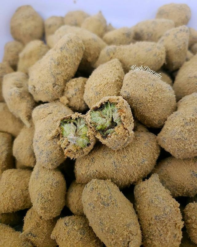 NewAgeCannaPC's tweet photo. Do you know what moonrocks are? https://t.co/JMd5efQSC9