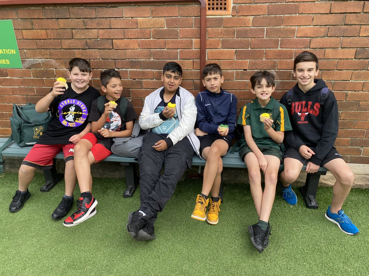KENSINGTONPS's tweet photo. Year 6 fun day!! #KPS #AlmostGraduated #LoveWhereYouLearn https://t.co/KzdVr0NkLO
