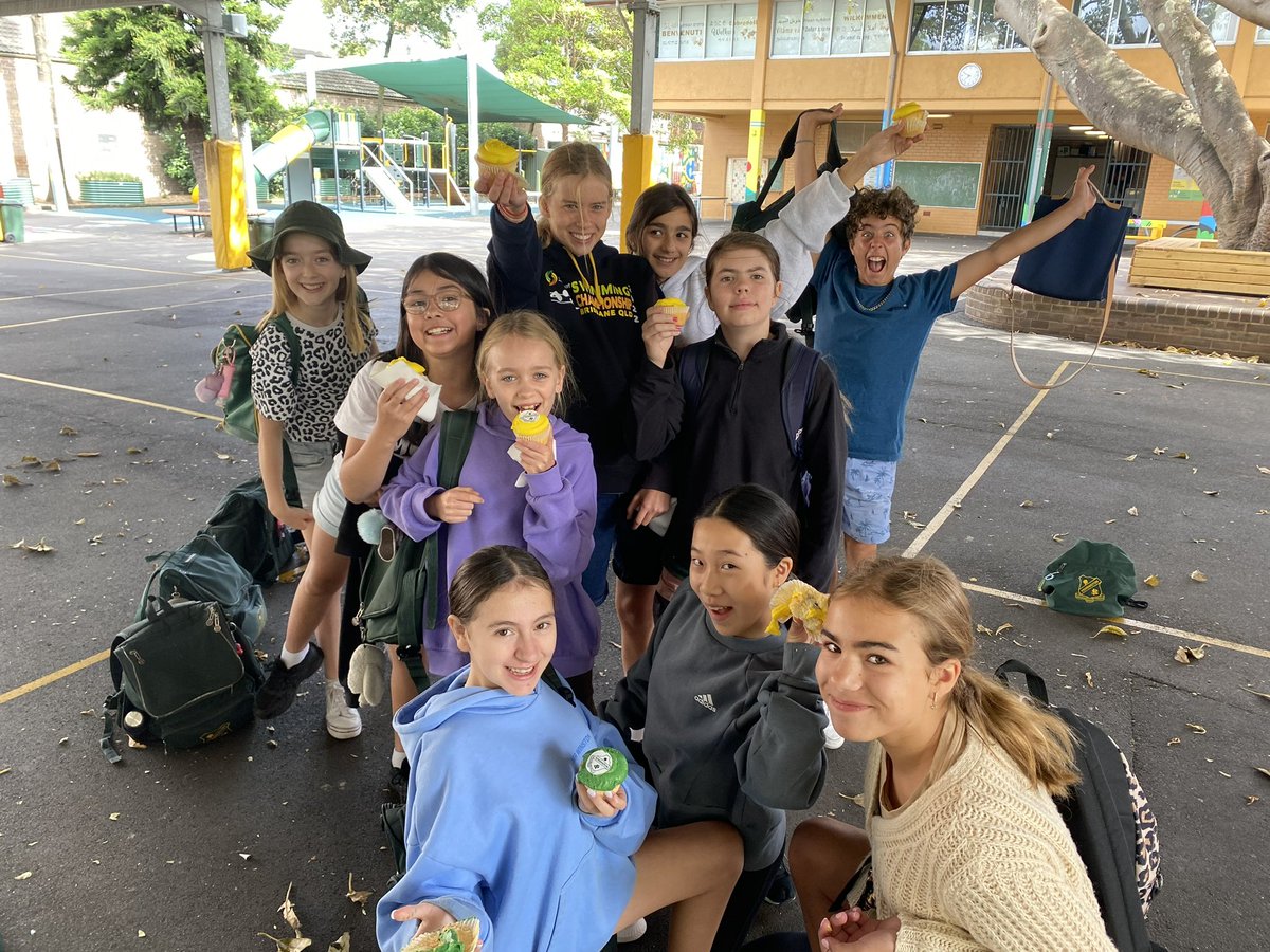 KENSINGTONPS's tweet photo. Year 6 fun day!! #KPS #AlmostGraduated #LoveWhereYouLearn https://t.co/KzdVr0NkLO