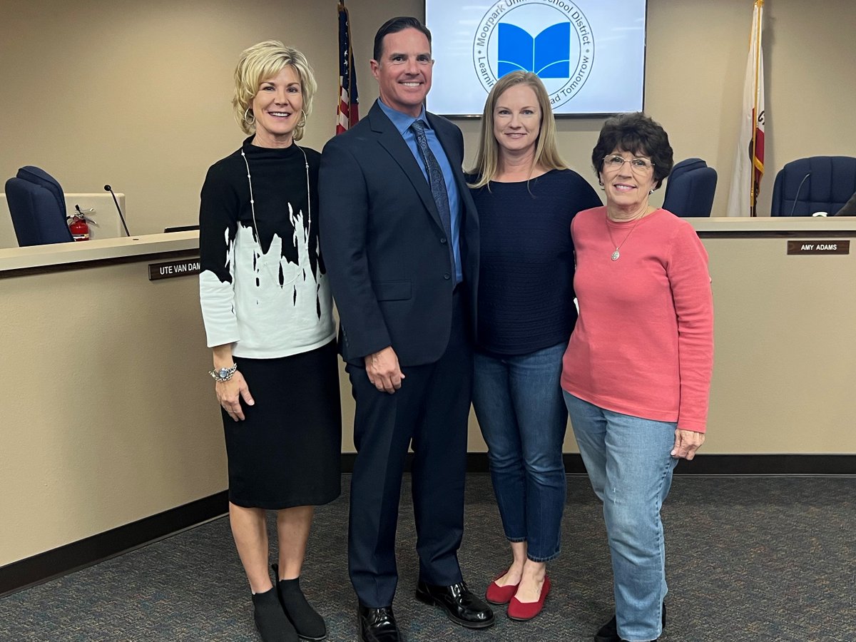 Trustees Robert Perez and Nathan Sweet, both of whom were reelected in November, were sworn in during this evening’s MUSD Board of Education meeting. Congratulations to both trustees and their families!