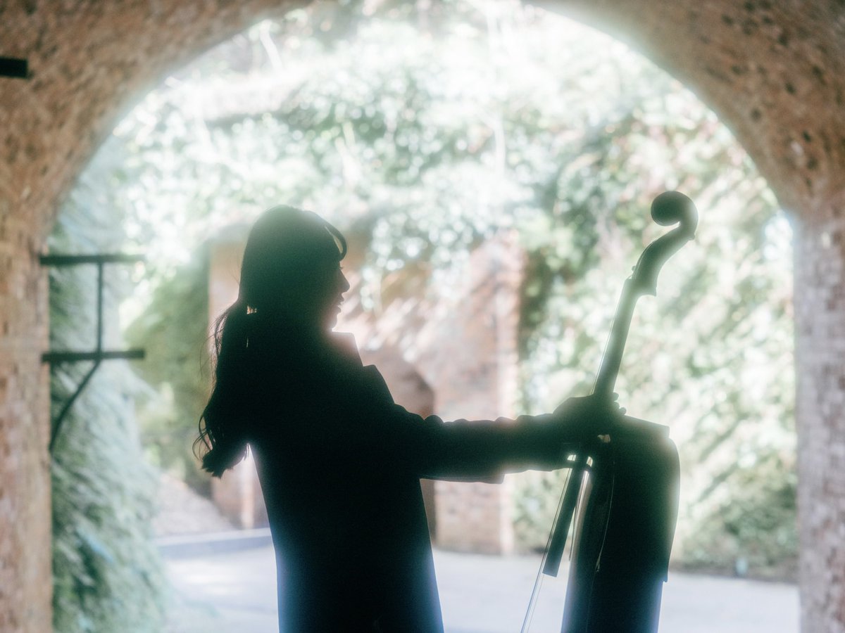 仕事がもうてんてこ舞いで他のことに気を向けられなかったのですが
Arlysが解散になってしまいますね…😭
実は12.1月と🎻の方がパンっぱんでもう
Arlysに参加が出来ないのです😭

モデル活動は続けます！
ぜひInstagramの方でもご連絡下さい！💌

#ポートレートモデル 

instagram.com/ayn.i___?igshi…