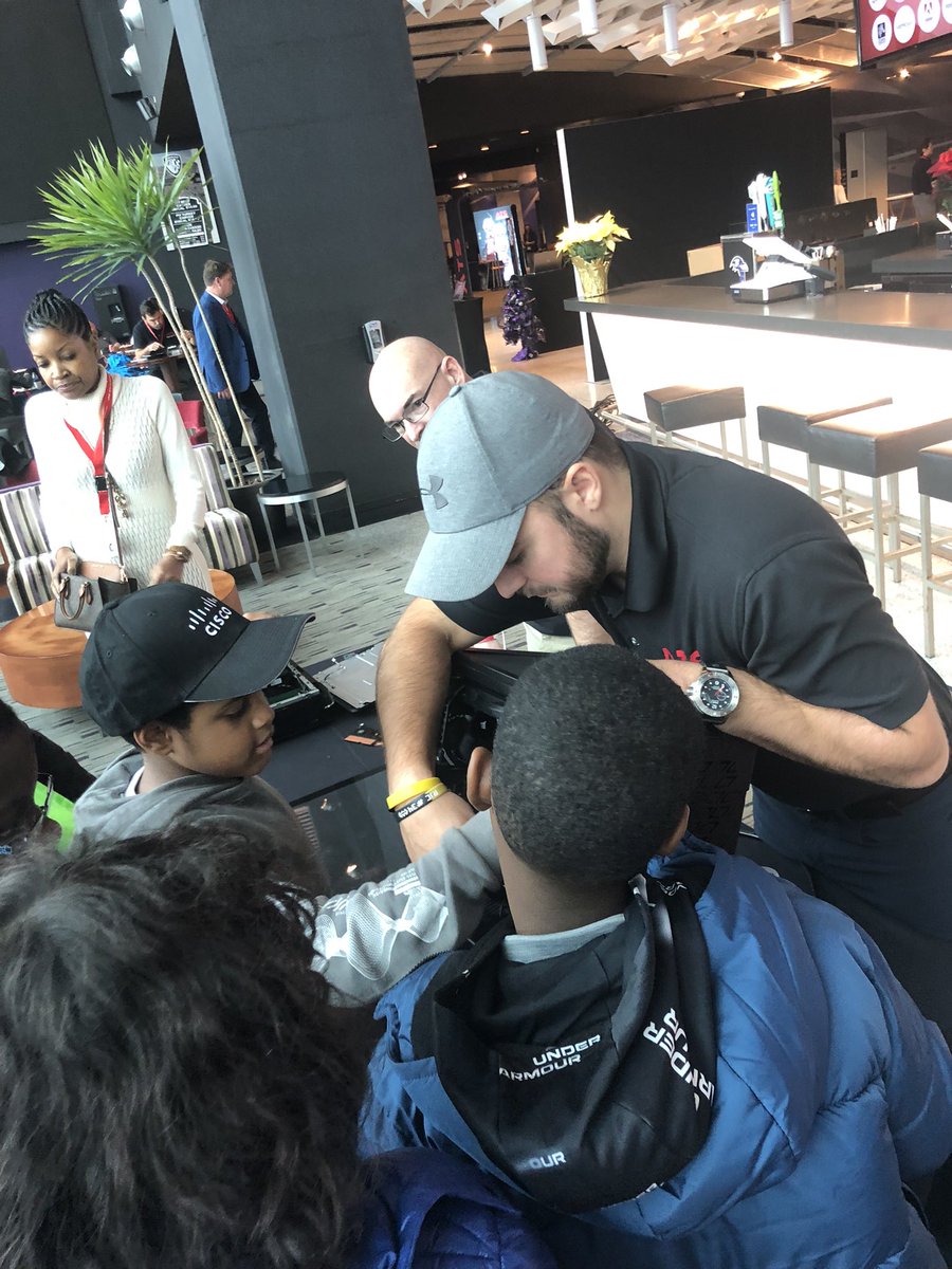 KenyattaPRucker's tweet image. Last week was awesome, celebrating #csedweek with the kids. They had #coding class, learned hw components in laptops and pcs and attended their first tech show. #tasteoftechnology