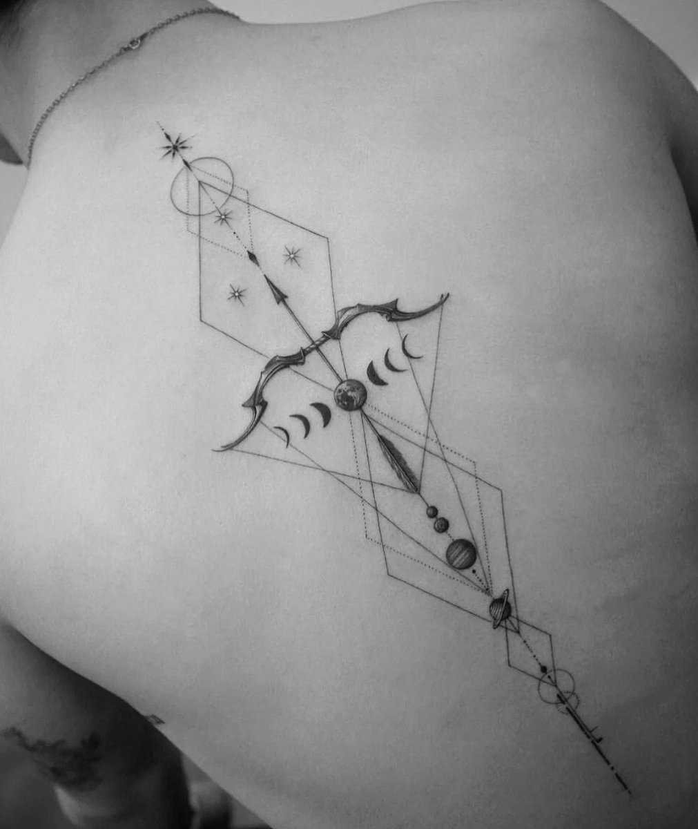A TATUAGEM NOVA DO GATO 🗣🗣

📸 @/drag_ink via Instagram