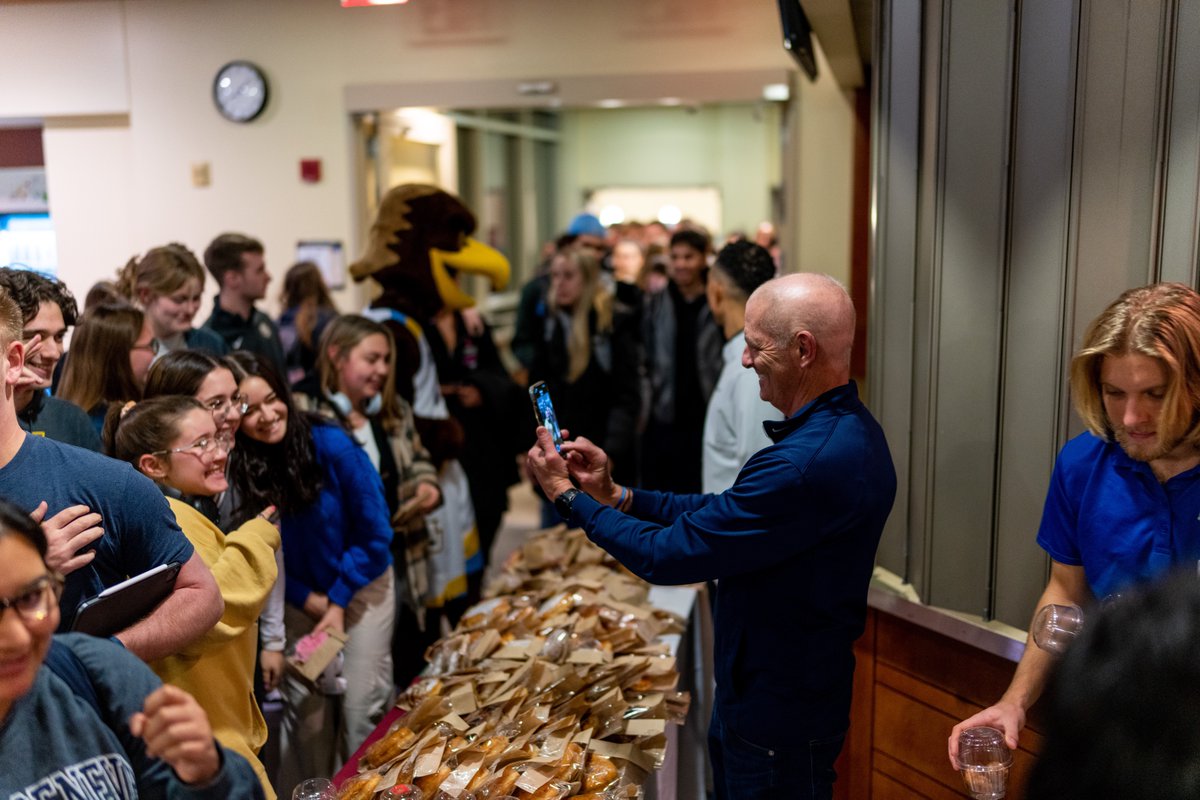PresLovell's tweet photo. 🍩 It's always a pleasure helping our students power through finals week with donuts and coffee in @MarquetteRaynor. Thank you to @CoachShakaSmart and @MarquetteIggy for joining me in this tradition. #WeAreMarquette https://t.co/rivKjm10Gc