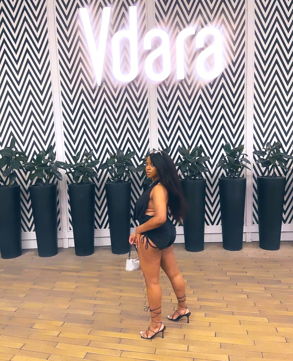 tarynxofficial's tweet photo. heavy 🖤 https://t.co/9kgEltJycz