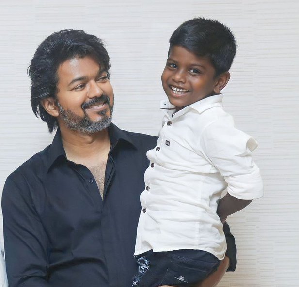 DhayanithiJk's tweet photo. #ThalapathyVijay The laughter of a Thalapathy is like the laughter of a child ❤️ @actorvijay  @BussyAnand  @TVMIsivagangai https://t.co/uIttRPqvDW