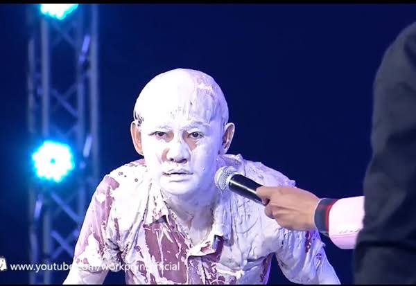 ครั้งนึงในวัยเด็ก กูผู้ชอบแดกนมมาก!!
ได้ถุงใหญ่=ได้นมเยอะ
แต่........................