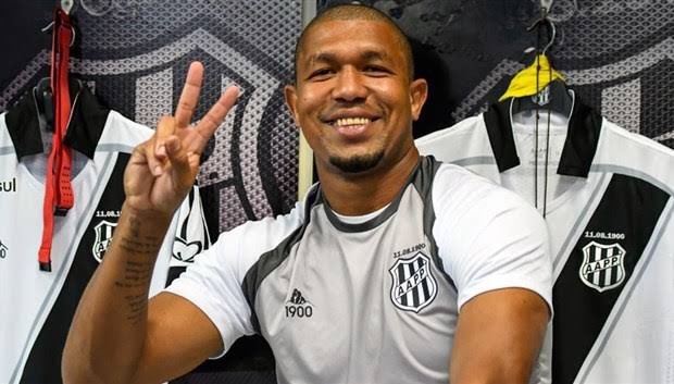 everton_13fc's tweet photo. @choquei Mirou ronaldo e acertou no Rodrigão https://t.co/8upy3MGP5k
