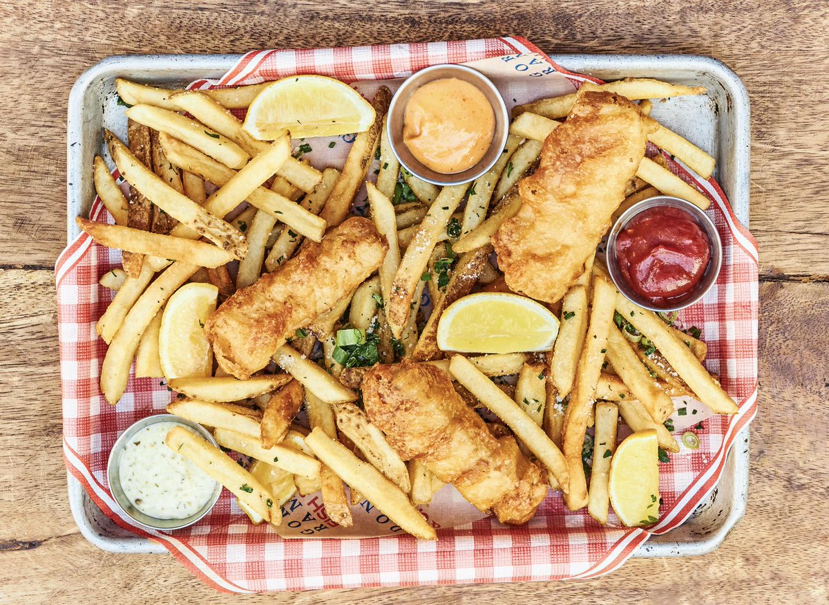 https://t.co/TXXgpuKQa6: New Yorkers, get ready for some quintessential British fare to invade our culinary circles as Gordon Ramsay Fish & Chips has officially opened smack-dab in the middle of Times Square at 1500 ..—— british celebrity #NewYorkers https://t.co/FOjNXeWkm1