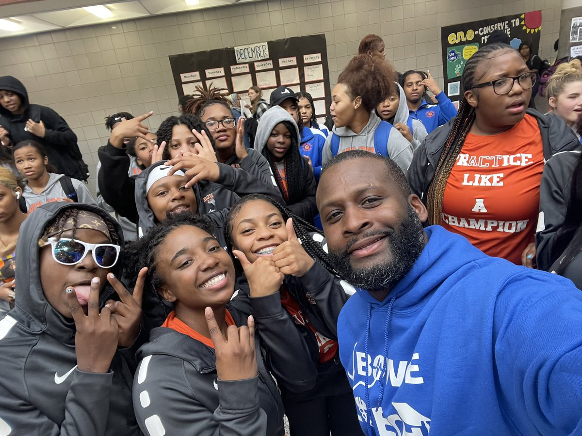 Started the district basketball season off with a walkthrough and then a win! Great job @bowie_girls !! 1-0! #basketball #govols #gobegreat #crosstheline
