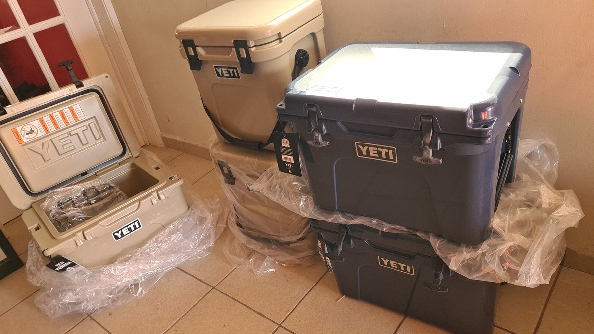 ppconde's tweet photo. @miguelongarciar Yo vendo termos y hieleras por si alguien está interesado en andar fresón jajjaajjaja estoy en Cd Victoria Tamaulipas. https://t.co/h1cE57hHk2