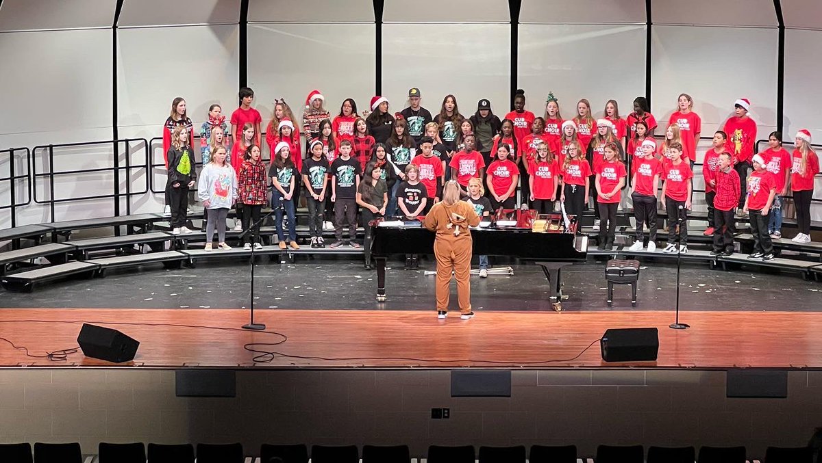 Garcia 6th grade choir combined with 6th graders from Jones, <a href="/ReinhardtRocks/">Reinhardt Elementary Music</a> <a href="/BSECubsMusic/">BSECubsMusic</a> and @MusicDobbs for the first Utley Feeder Choir! They also sang the concert finale with the <a href="/UtleyChoir/">Utley Choir</a> Choirs! Some beautiful music was made tonight! <a href="/GarciaGators/">GarciaGators</a> #risdkidsmakemusic