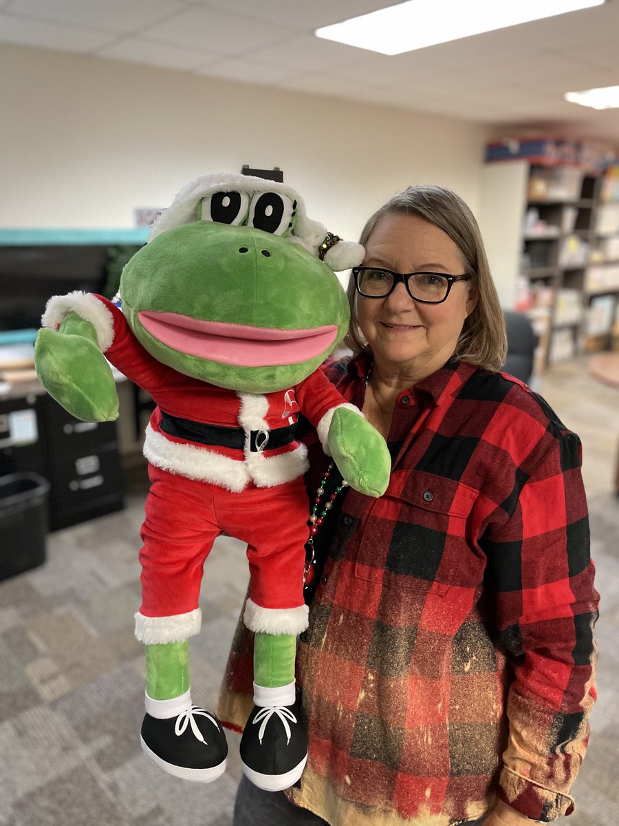 Fernando “Santa” Frog spent the day visiting with our awesome Pre-K friends.  ⁦<a href="/CisdCurriculum/">CISD Curriculum & Instruction</a>⁩ ⁦<a href="/OfficialCISD/">Crandall ISD</a>⁩