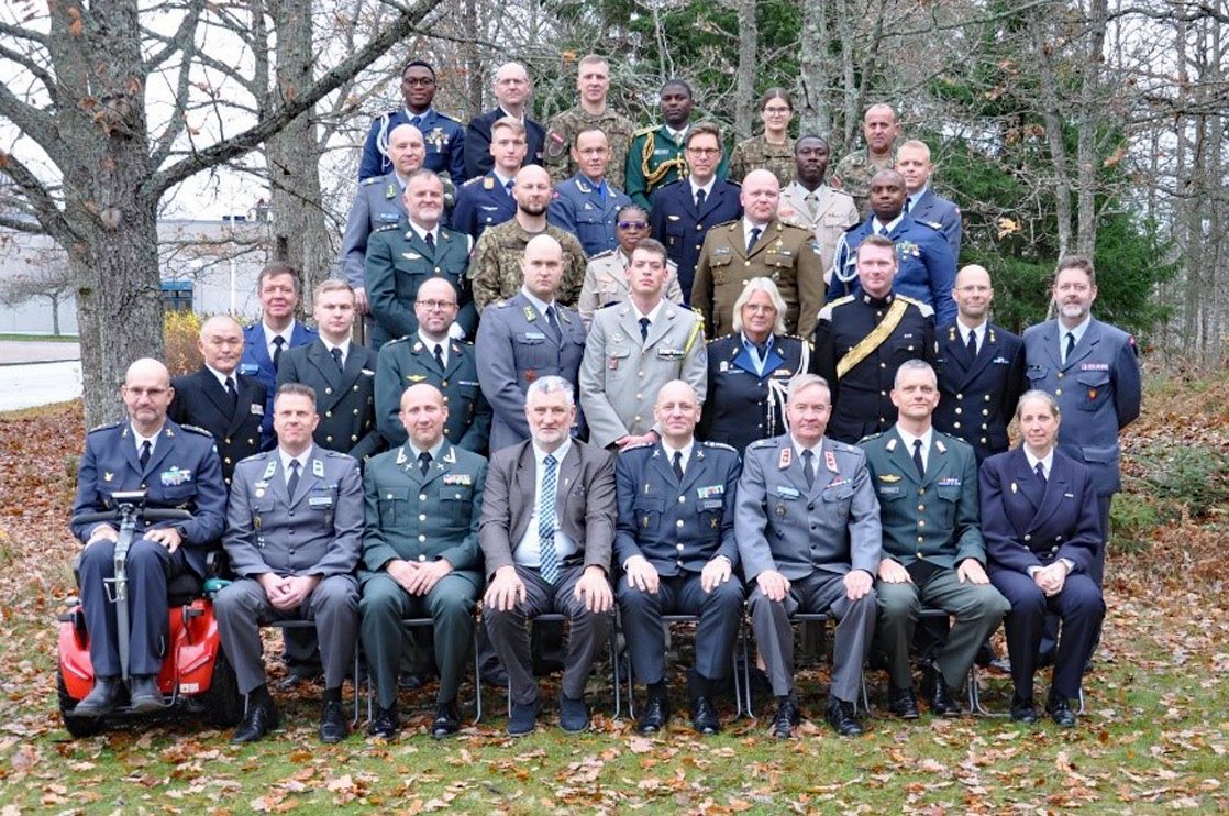 Joint_Staff_Col's tweet photo. LCDR OKUDA, research officer at the Japan Peacekeeping Training and Research Center ( #JPC ) participated in the #UNSOC at the Swedish Armed Forces International Centre ( #SWEDINT ). For more information, please visit the website.
https://t.co/St4hkKIypG
#mod #jsc https://t.co/wbGh1lZtau