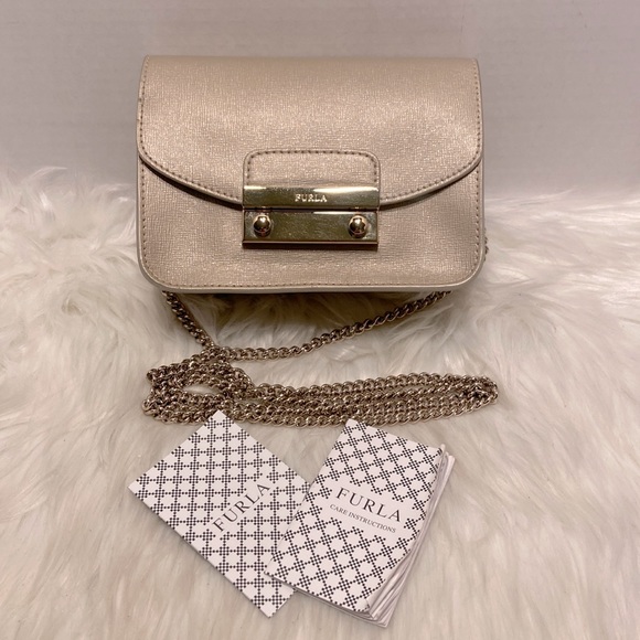 CSCodicorn's tweet image. So good I had to share! Check out all the items I'm loving on @Poshmarkapp from @2ndHandSelect #poshmark #fashion #style #shopmycloset #marmot #furla #eddiebauer: posh.mk/UO73MlGkKvb