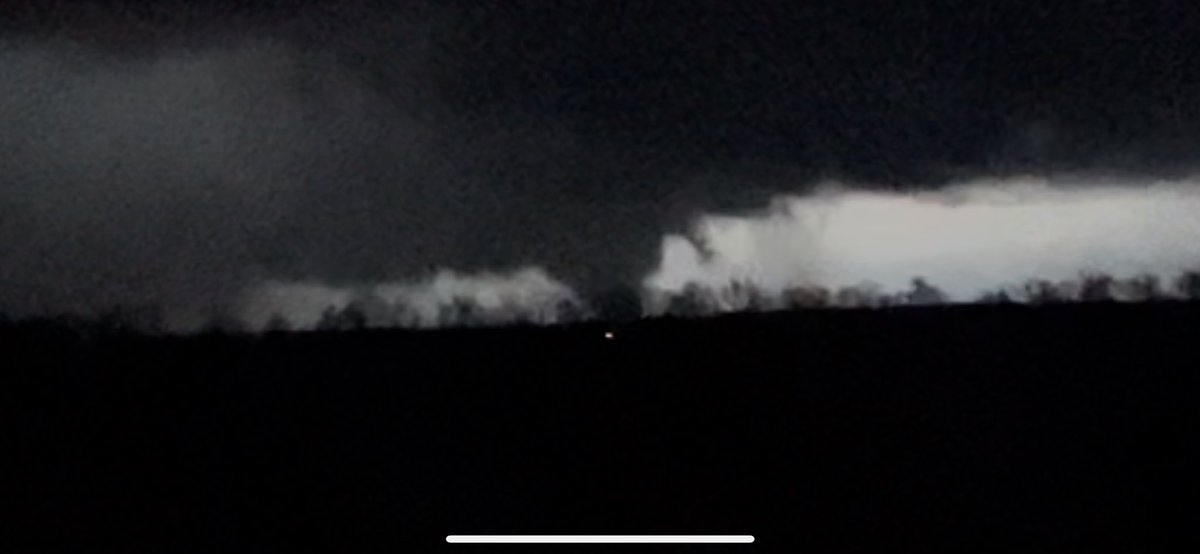 ChrisFLTornado's tweet photo. #tormado Delhi, Louisiana . Video to follow. @NWSJacksonMS @ReedTimmerAccu @JimCantore @DouglasHicks1 https://t.co/z2GmDoQX3Q