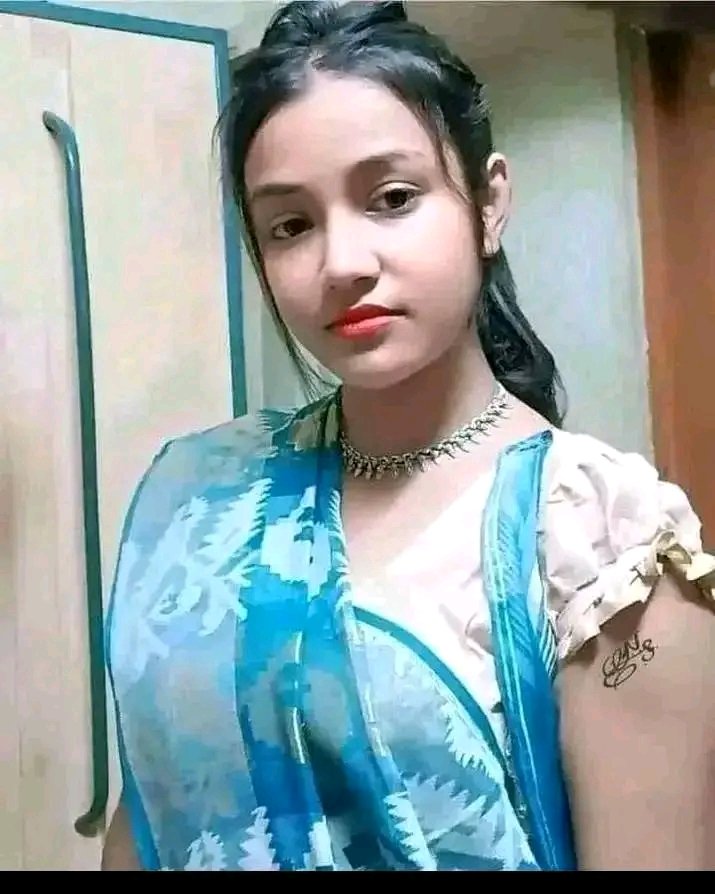 SaraXhowduri's tweet photo. কথা যদি বলার থাকে -
হ্রদয় পাতায় লিখে যাও,
যদি কোন অনুভূতি জাগে-
আমার সাথে মিলিয়ে নাও।
যদি কোন আকাঙ্খা জাগে-
তব বাতায়ন খুলে দাও,
যদি স্নিগ্ধ হাওয়া লাগে-
জানিয়ে দিও ইশারায়। 
শুভ দুপুর 🌿🌿🌿🌿🌿 https://t.co/TKlwuoeTlr