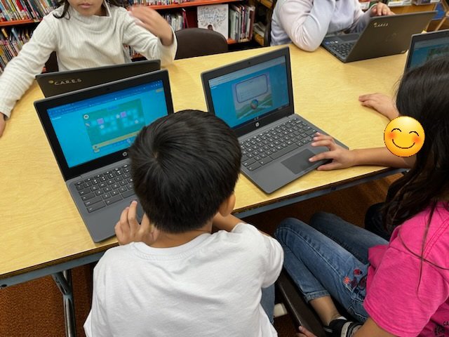 Late post. Hour of coding with Ms. Townlin. First time this year, we have done coding, and the kids can't wait to do it again. #PLTW <a href="/SunTerraceSTEM/">Sun Terrace STEM School ☀</a> @nicolecareselp