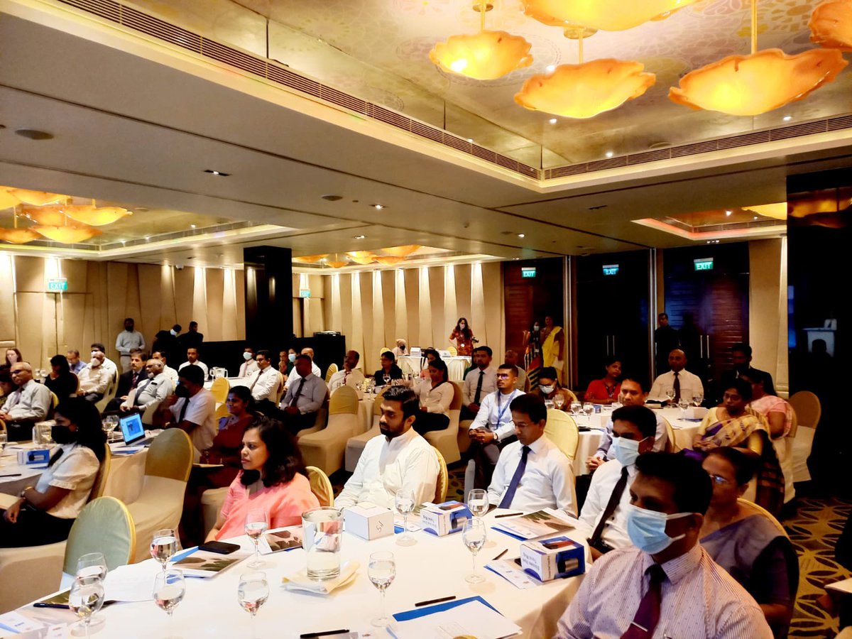 NaseerAhamedCM's tweet photo. Honoured to be a part at "Inception Workshop for the Climate Finance Network Project" with @RWijewardene @hiltoncolombo implemented by @UNDPSriLanka @UKaid
#MinoFinance #MinofEnvironment https://t.co/bYagH1UbcU