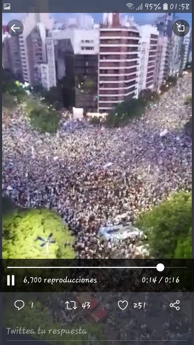 AlePerz7's tweet photo. @azuldelmarazul https://t.co/4pyPK8sL9A