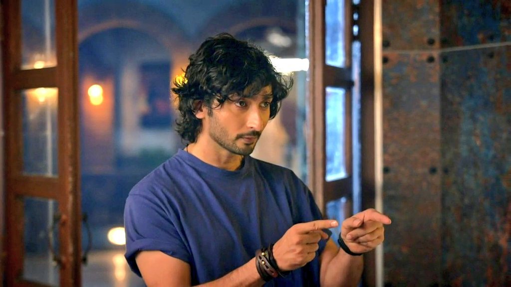 KunalFan22's tweet photo. Hope soon some sensible Production House will give chance to this diamond with full freedom to him for improvisation.🤞🤞
Kunal, we can't afford you out of sight for long; we want to see your magic again as soon as possible. Please give us good news asap.🤟🤟
#KunalKaranKapoo https://t.co/TAU3Mo8waV