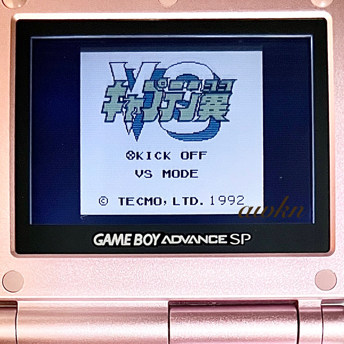 awkn_shop's tweet photo. キャプテン翼 VS
型番：DMG-T5J

#game1992
#game #gb #gameboy #ゲームボーイ
#任天堂 #nintendo #ニンテンドー

#キャプテン翼　#サッカー　#TECMO
#レトロゲーム #ワールドカップ
#レトロゲームコレクター　#Jリーグ
#ゲームコレクター　#ゲームマニア
購入はこちら📦→https://t.co/wzca5X4ljJ https://t.co/q9qHwhExPk