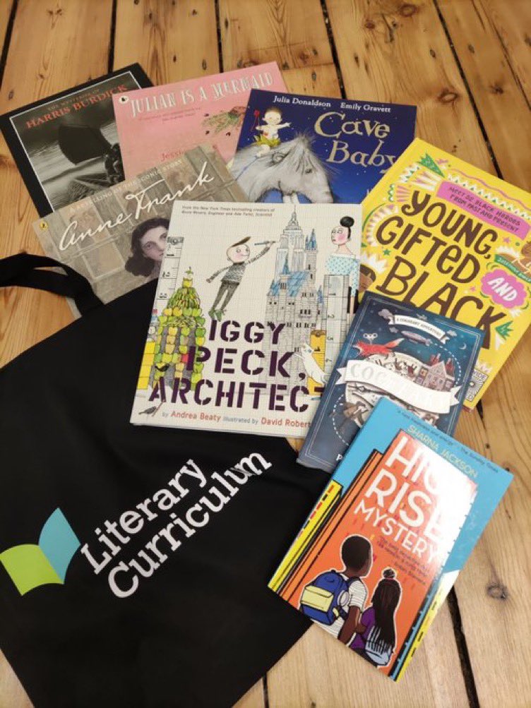 🎄Day 14🎄 It’s Day 14 of #eduadvent and it’s another cracker! @QueenWellbeing has donated a bespoke well-being kit & @theliteracytree have donated a set of books from their fab curriculum (plus the planning to go with!) To enter, like and retweet.The winner will be chosen at 6pm
