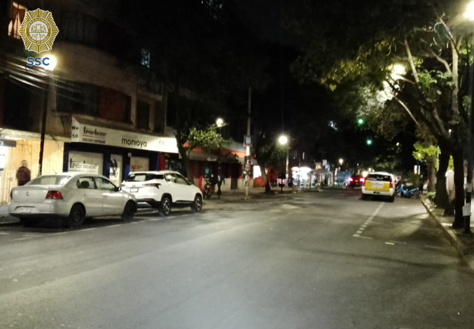 OVIALCDMX's tweet photo. 23:47 Puebla con #BuenAvance de Av. Cuauhtémoc a Insurgentes. #MovilidadCDMX https://t.co/OE89Oq0MJW