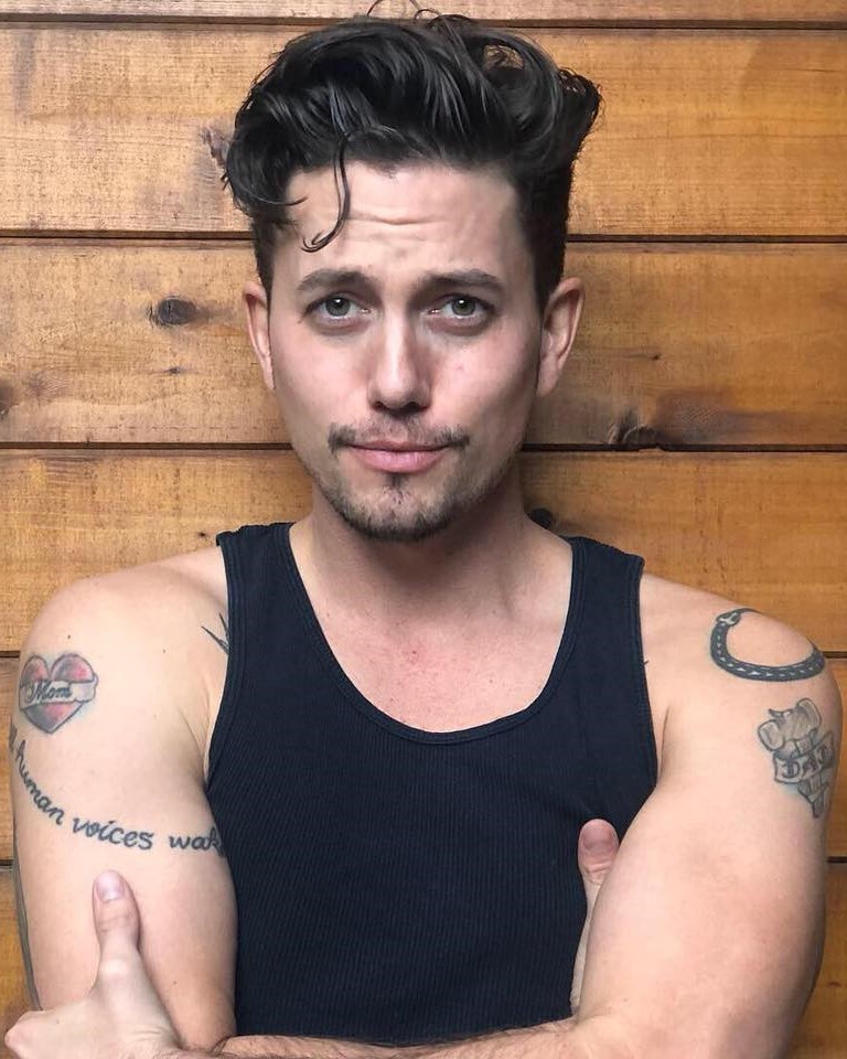 Happy Birthday to Jackson Rathbone 
(December 14, 1984). 