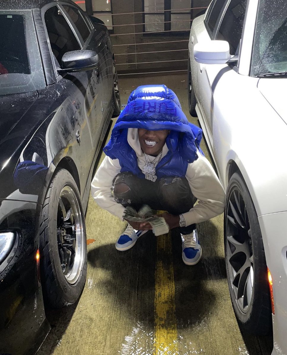 1152_Set's tweet photo. I Then Crossed X🐍 Out Alotta Niggas Now I’m RICH💰🥶3️⃣ #PainInFull @gucci1017 https://t.co/kkZDm5wwJ7