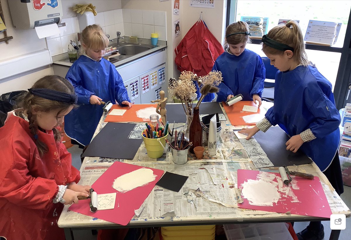 EmbleyArt tweet media