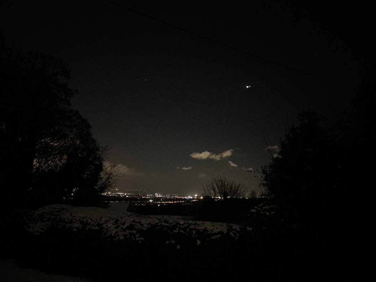 Just before dawn #goodmorning #Weathercloud #DublinWinterLights