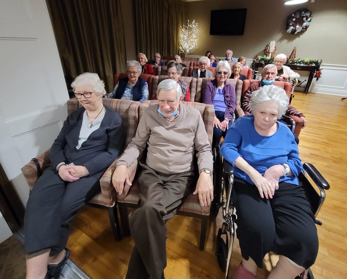 Ultrasound (<a href="/MUNMed/">Faculty of Medicine</a> student choir) performing at Kenny’s Pond Retirement last night 😊