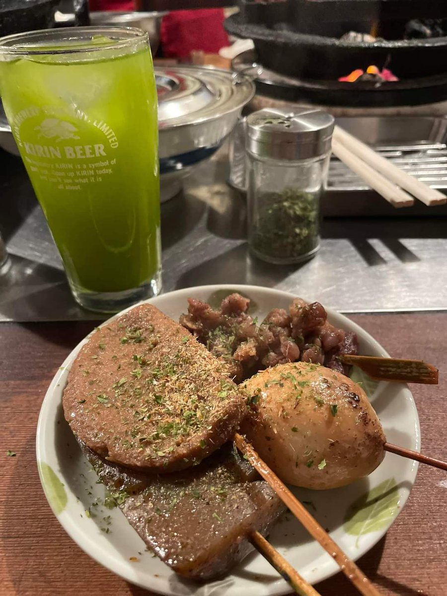急にハンバーグ食べたくなったでしｗ
思わず新幹線飛び乗ってあの場所へ
帰る前にここ行って赤星飲んで、お肉貪って
〆は静岡割とおでんでし
食べたらサクッと帰るでし
＃美味しいものが好き
＃お出かけ開始
